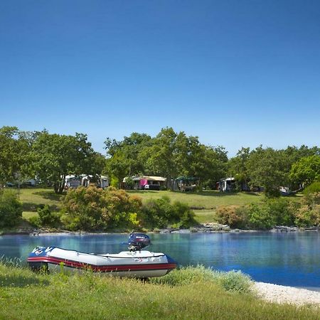 Victoria Mobilehome In Solaris Fkk Naturist Camping Resort Porec Luaran gambar