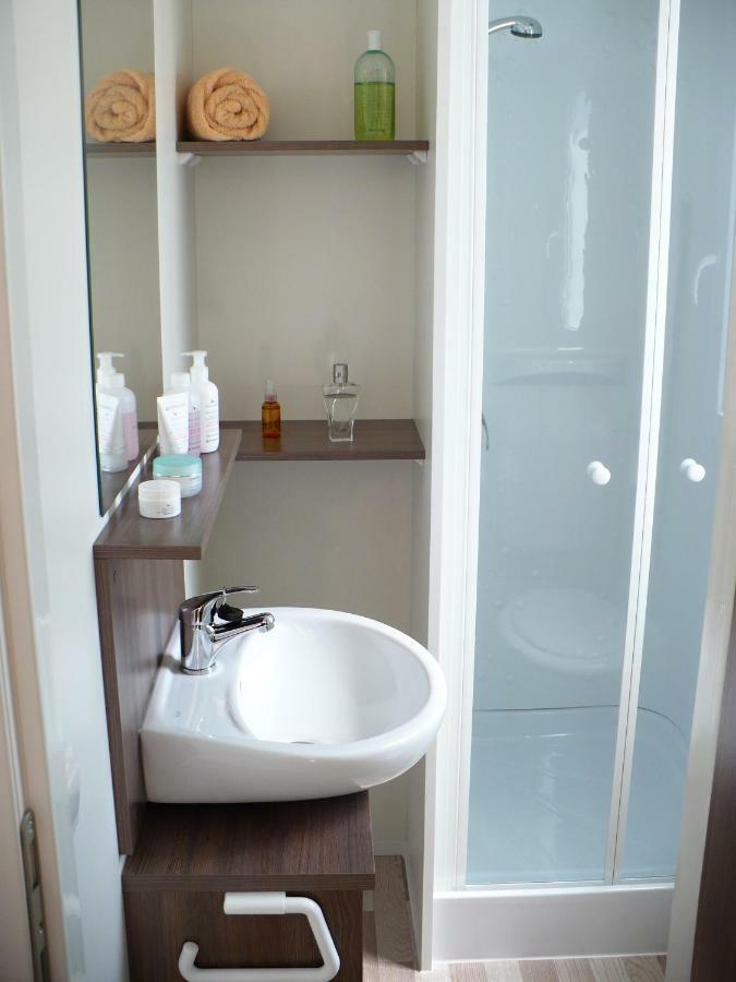 Victoria Mobilehome In Solaris Fkk Naturist Camping Resort Porec Luaran gambar