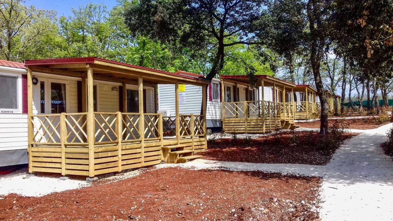 Victoria Mobilehome In Solaris Fkk Naturist Camping Resort Porec Luaran gambar