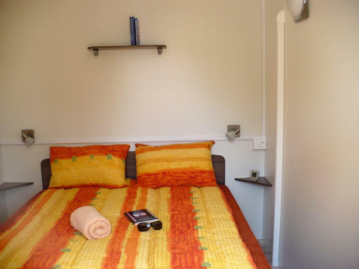 Victoria Mobilehome In Solaris Fkk Naturist Camping Resort Porec Luaran gambar